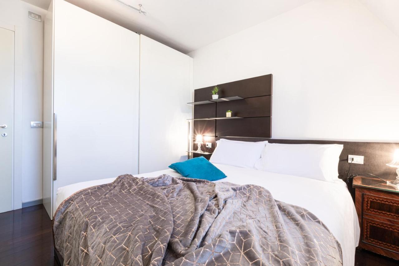 Sempione Split-Level Terrace Apartment - Top Collection Milano Esterno foto