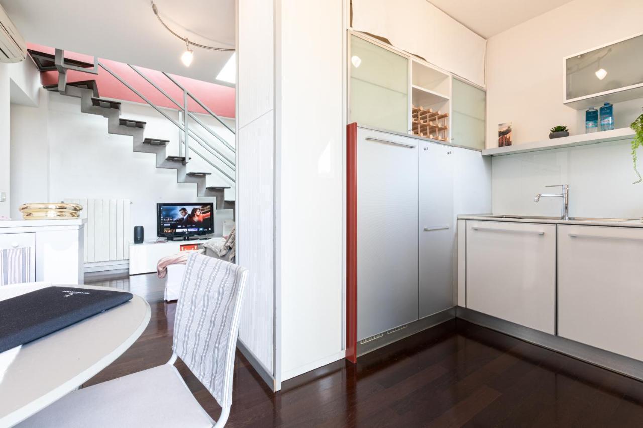 Sempione Split-Level Terrace Apartment - Top Collection Milano Esterno foto